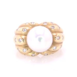 18K Yellow Gold Akoya Pearl and Diamond Ring